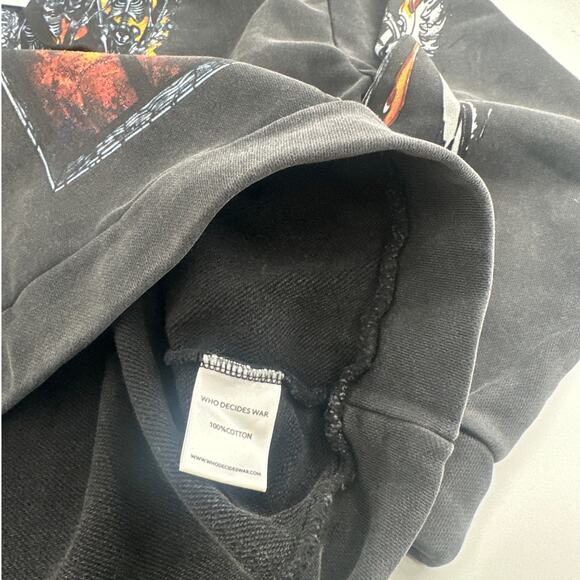 Who Decides War Black Ember Chapel Hooded Pullover Size XL - Picture 8 of 12